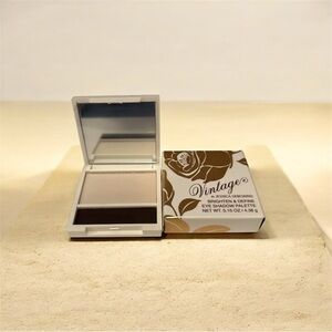 ☕️ Vintage Brighten & Define Eyeshadow Palette | Vanilla & Expresso